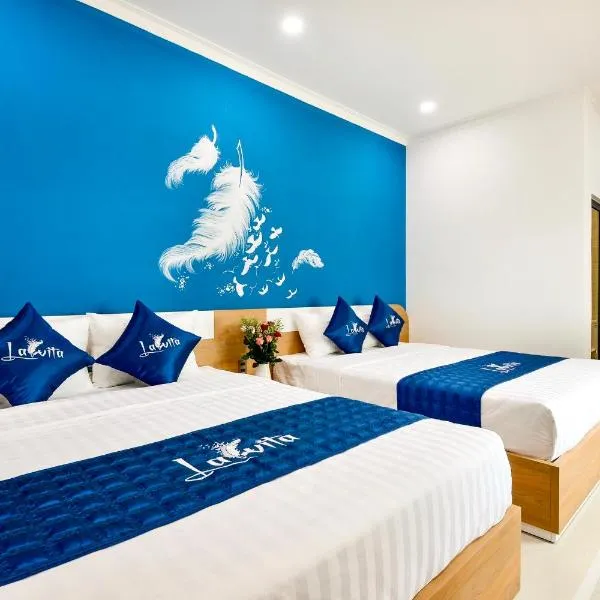 La Vita Hotel, готель у місті Ấp Long Kiên I