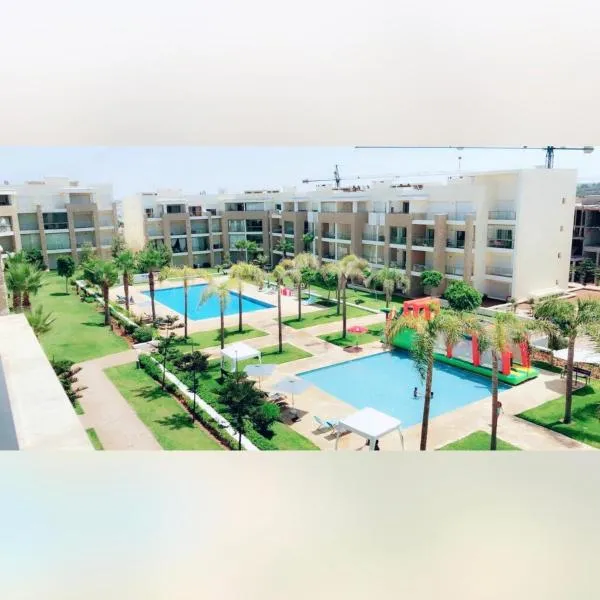 Luxury Apartement Near the Beach, hotel v mestu Sidi Bouqnadel