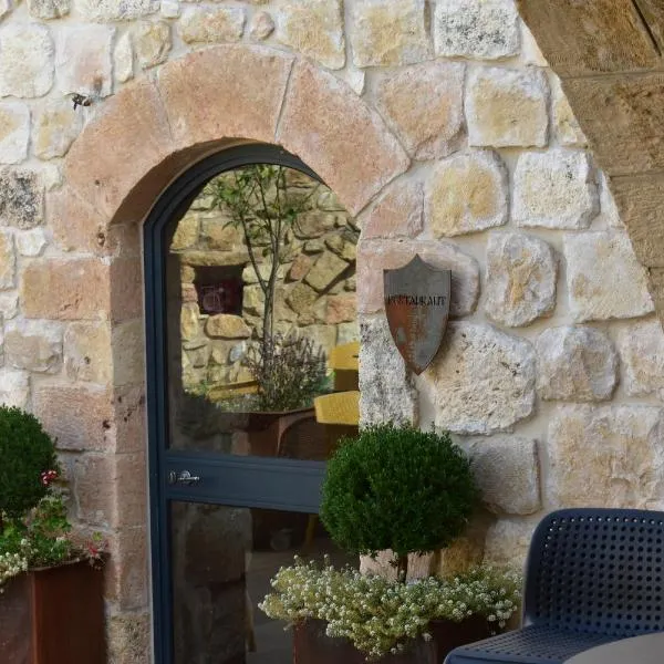 Chateau du Roi, hotel v destinaci Mi‘ilyā