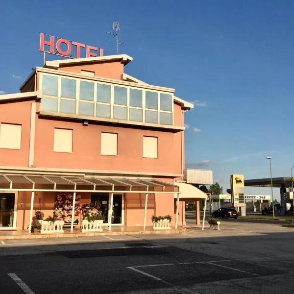 Hotel Trieste, hotel in San Giórgio di Nogaro