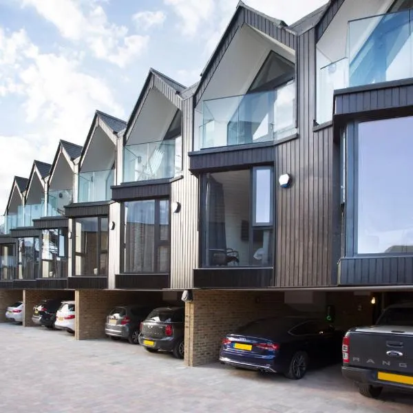 Warehouse Holiday Lets, Hotel in Whitstable