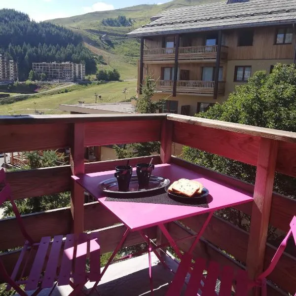 Orcières Rond point des Pistes, Front de neige, Hotel in Orcières
