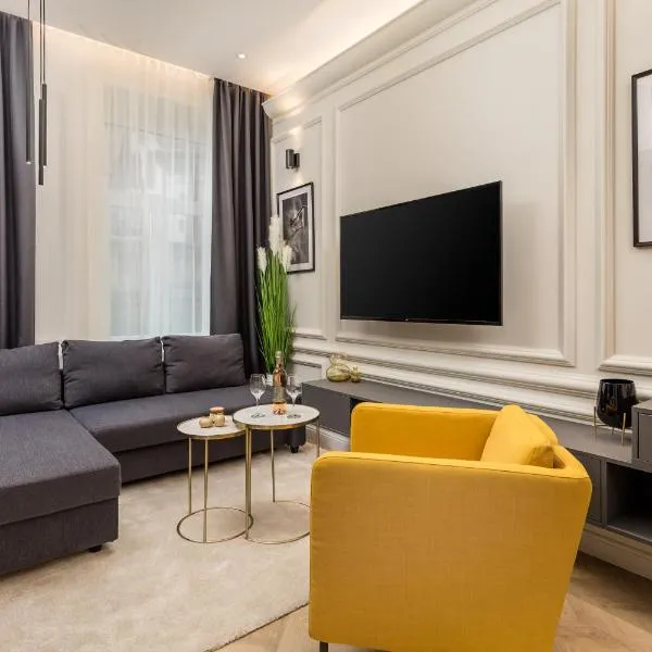 Luxury Number 1 Apartments, hotel i Rijeka