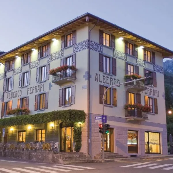 Hotel Ferrari – hotel w mieście Bossico