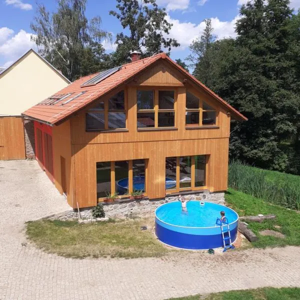 Kyprův mlýn, hotel di Stará Říše