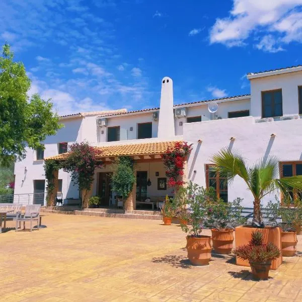 Hotel Castell de la Solana, hotel Alcalalíban
