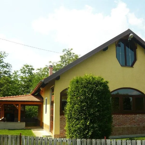Ruralna kuća za odmor GOLUB, hotel v destinácii Škarićevo