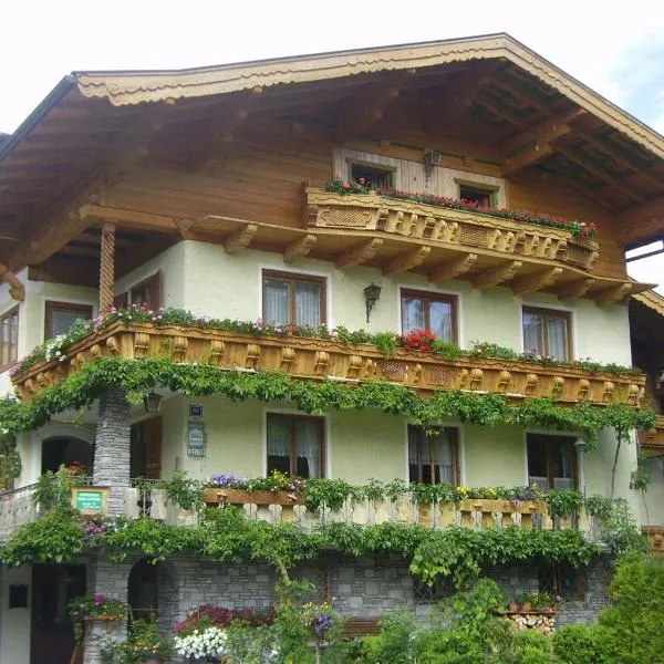Gästehaus Rosa Leitgeb, hotel in Faistenau