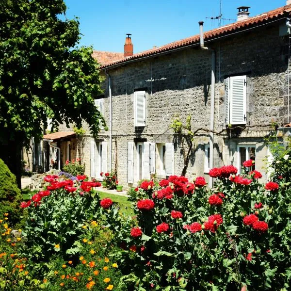 Les noyers aulnay, hotel in Cherbonnières