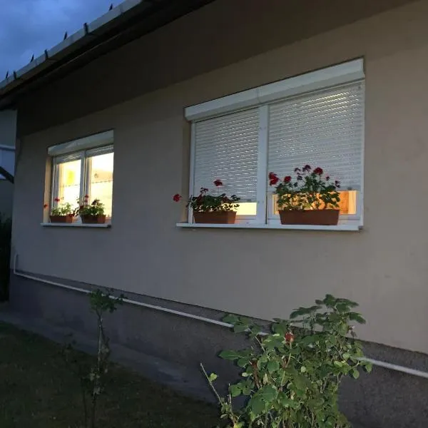 Tulman Apartment, hotel v destinaci Balatonberény