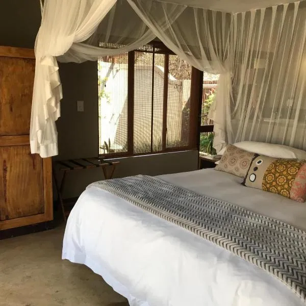 11 Raptors Lodge, hotel in Hoedspruit