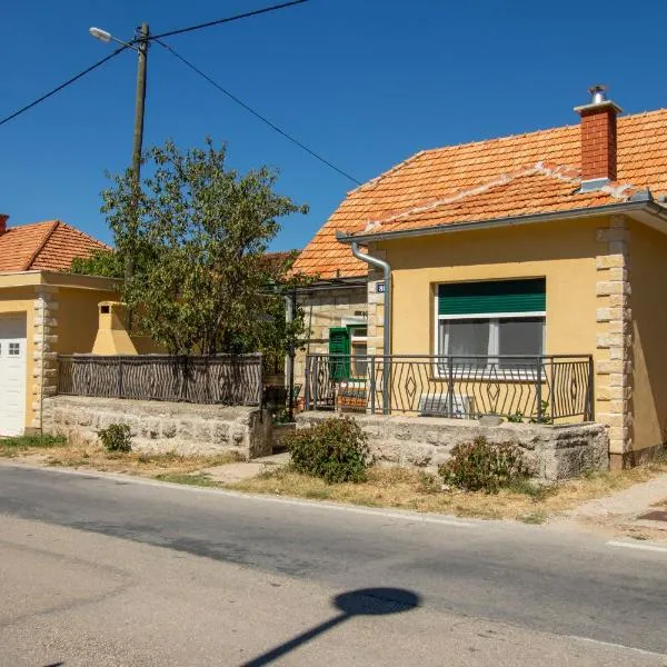 Apartman Ivan, hôtel à Drniš