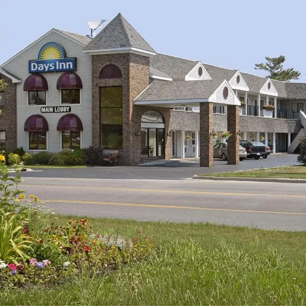 Days Inn by Wyndham Mackinaw City - Lakeview, hotelli kohteessa Pellston