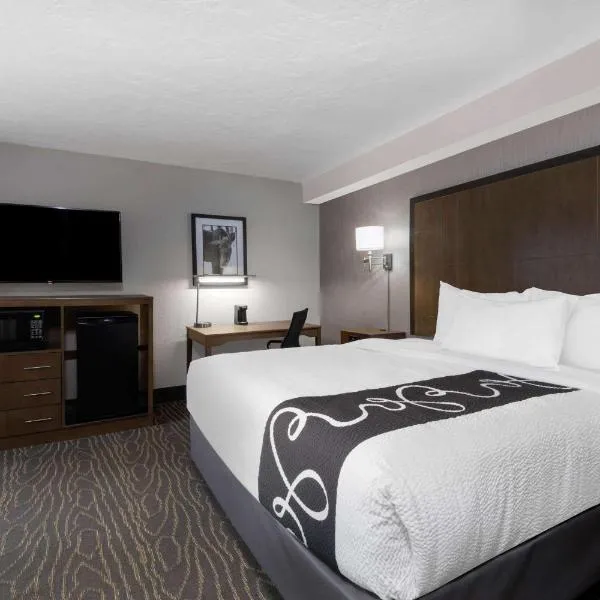 La Quinta by Wyndham Anchorage Airport, hotel i Anchorage