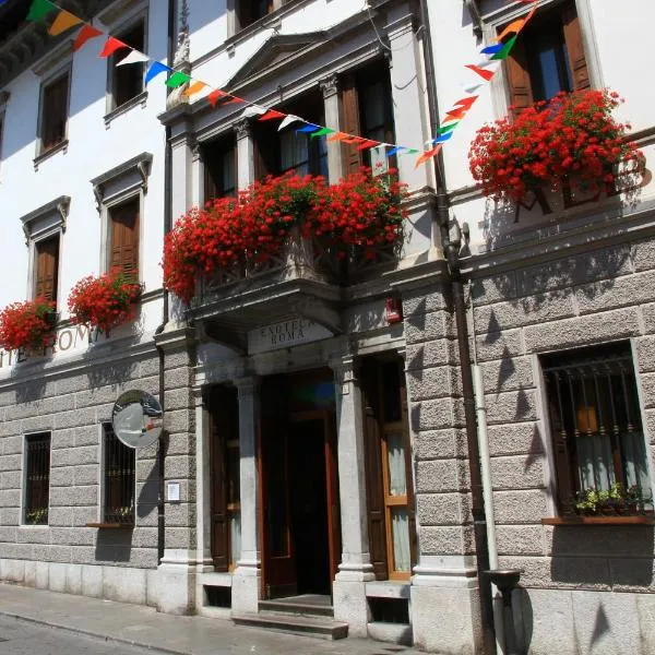 Albergo Roma, hotel in Piano dʼArta