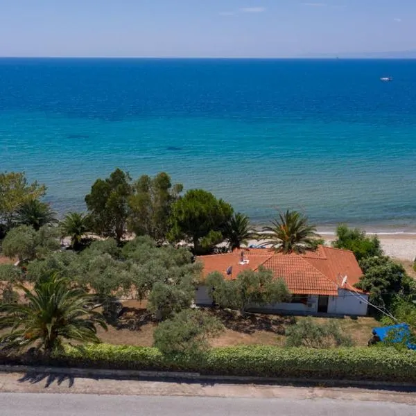 Front Beach House, hotel Szkála Kaliráhiszban