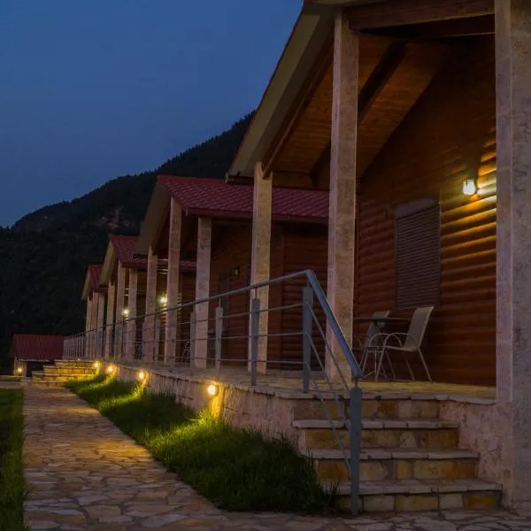 Kedros Chalet, hotel v destinaci Áyios Dhimítrios