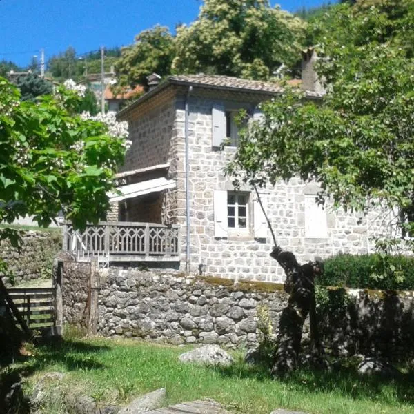 la maison de tante Jeanne, hotel v destinaci Marcols-les-Eaux