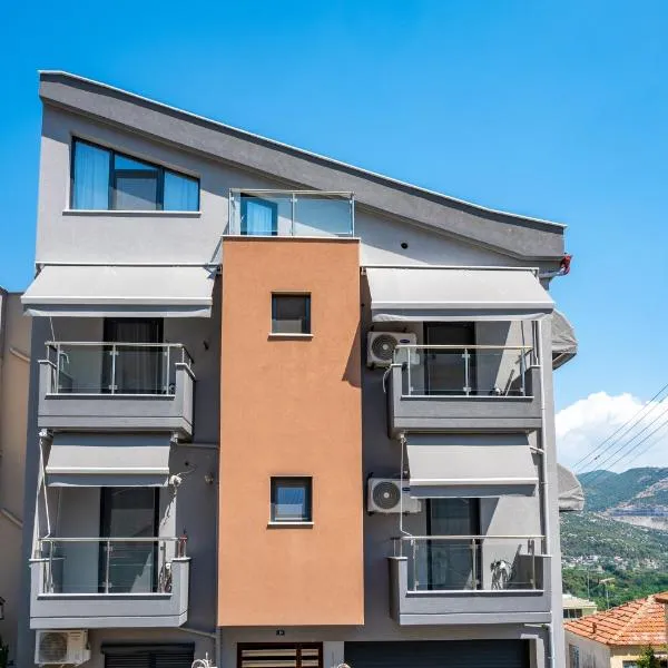 DNS Apartment, hotel in Kavala