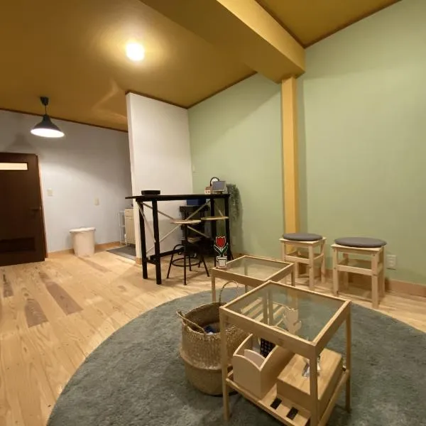 mooi guesthouse 日新町、会津若松市のホテル