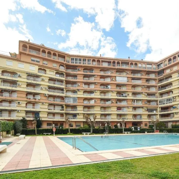Apartamentos Marblau Los Iris- Julio y Agosto SOLO FAMILIAS, hotel in Gandía
