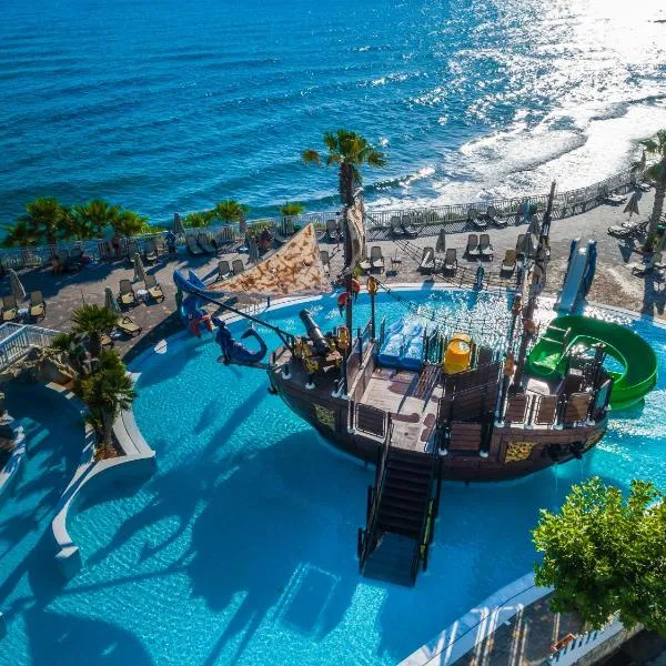 Star Beach Village & Water Park, hotel v Hersonissose
