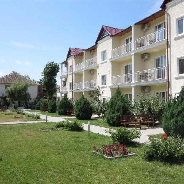 База отдыха Голубой огонёк, hotel en Zatoka