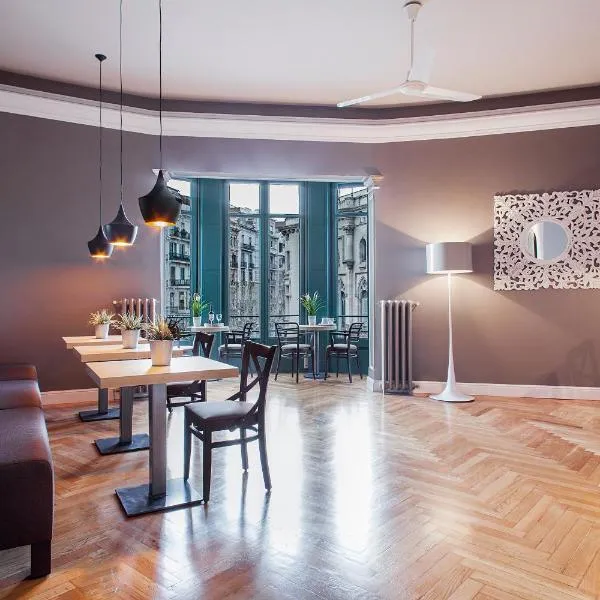 BacHome Gallery B&B, hotel in Barcelona