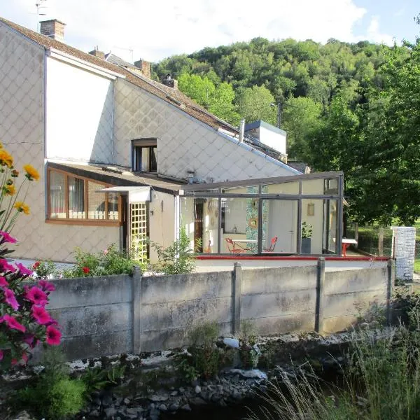 GÏTE LE CONFLUENT, hotel en Vireux-Molhain