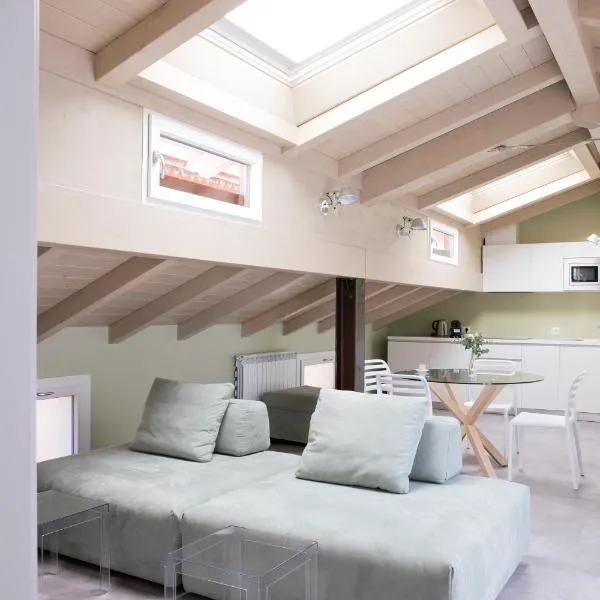 Casa Porto Vecchio by Villa Porta Collection, hótel í Luino