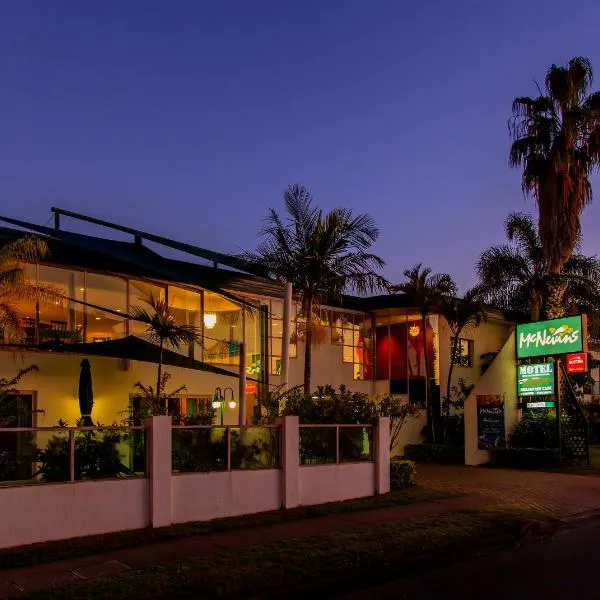 McNevins Maryborough Motel, хотел в Мерибъроу