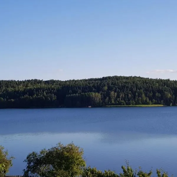 Apartament Aleksandra we Wielu z widokiem na jezioro – hotel w mieście Wiele