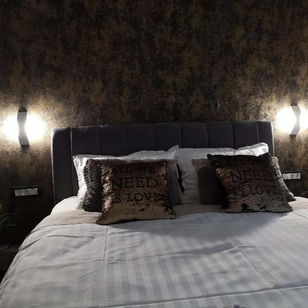 Luxury rooms Lira, hotel v destinaci Ogulin