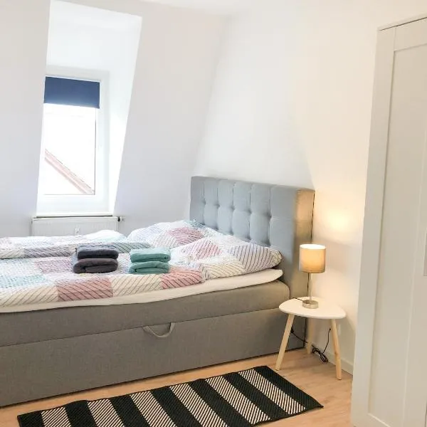 TOP ausgestattete, moderne 2 Zimmer Wohnung, Smart TV, WLAN, familienfreundlich, hotel v destinaci Rudolstadt