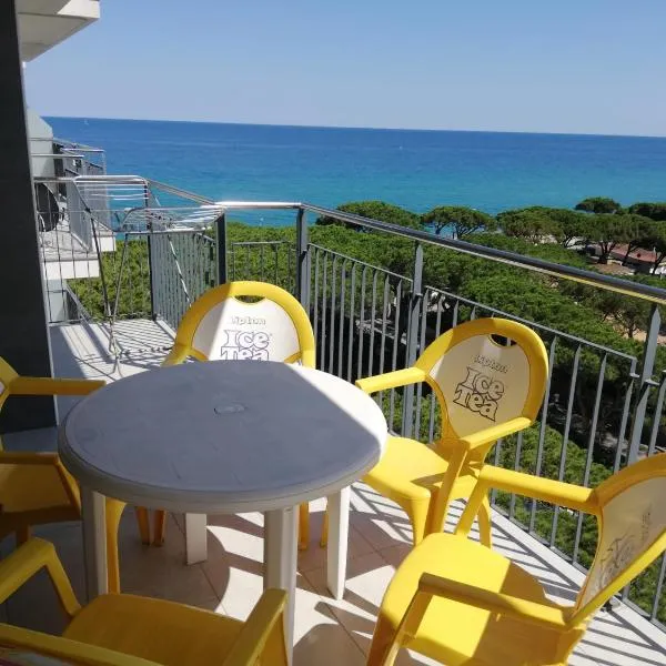 BRAVAHOLIDAYS-320-Condal, viešbutis Blanese