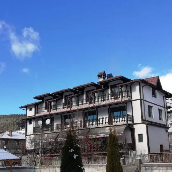 Къща за гости Динас, hotel v destinaci Zmeitsa