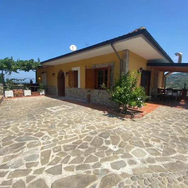 B & B Il Campanile, hotel v destinaci Perdifumo