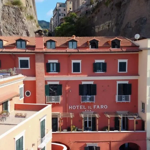 Hotel Il Faro: Sorrento'da bir otel