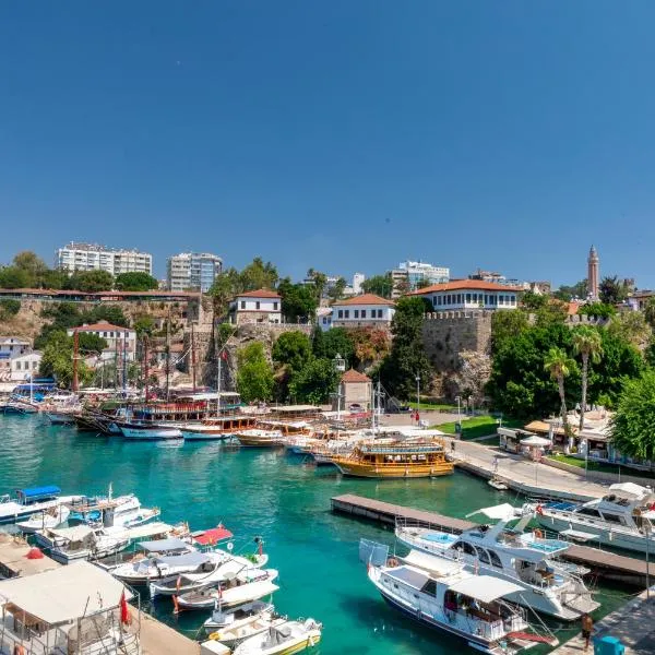 Adalya Port Hotel, hotel v mestu Antalya
