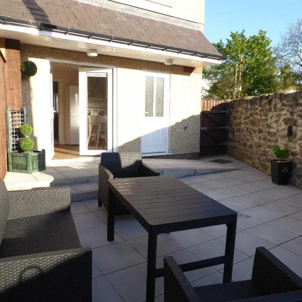 No1 Glan Nodwydd, hotel in Pentraeth