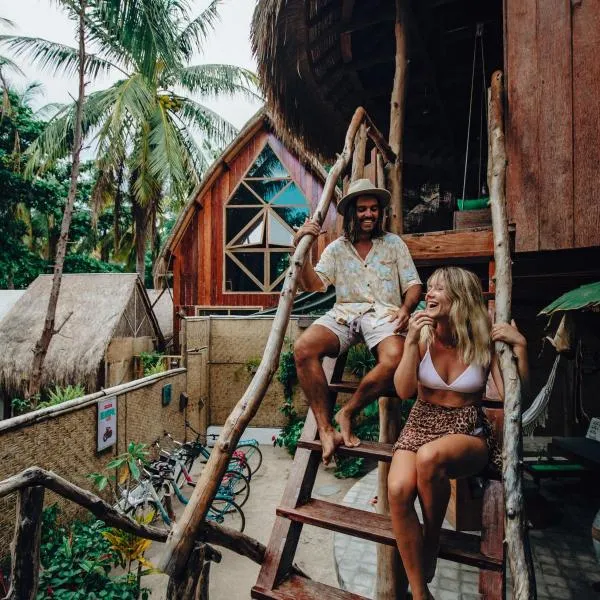 Gili Treehouses Private Pool Hideaway, hotel in Gili Trawangan