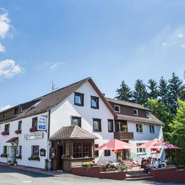 Genussgasthof Fuldaquelle & Berghof Wasserkuppe, hotel en Ehrenberg