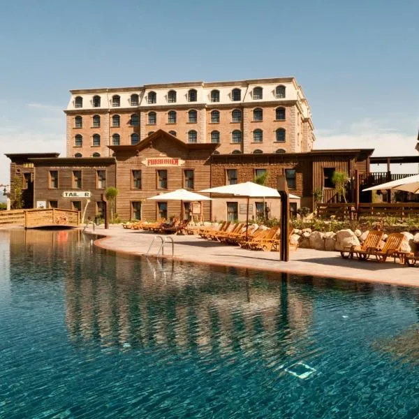 PortAventura Hotel Gold River - Includes unlimited access to PortAventura Park & 1 access to Ferrari Land, hotel v destinácii Salou
