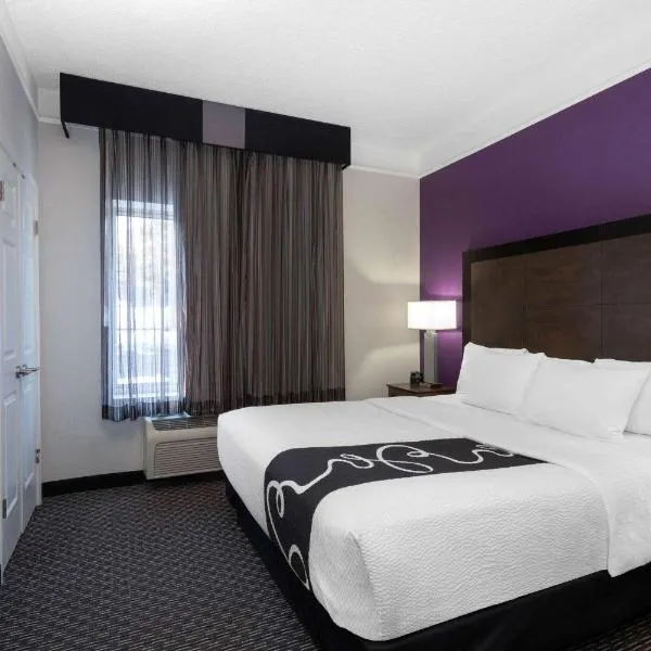 La Quinta by Wyndham Denver Boulder - Louisville, hotel in Louisville