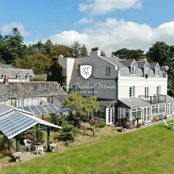 Great Trethew Manor Hotel & Self Catering Lodges, hotel in Downderry