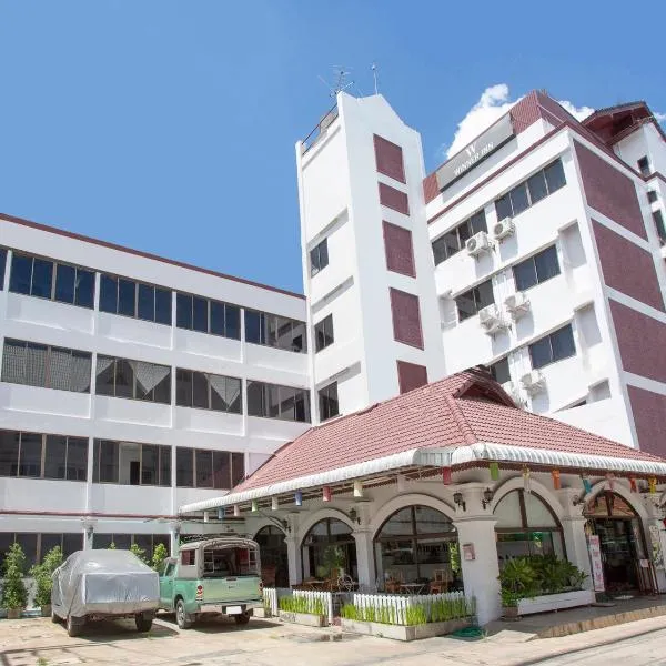 Super OYO 1096 Winner Inn Hotel, hotel di Ban Fon