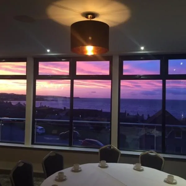 The Knowes Hotel & Restaurant, готель у місті Macduff