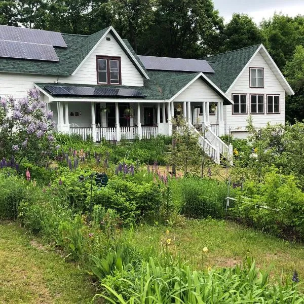 Lucy's Place, hotel in Washburn