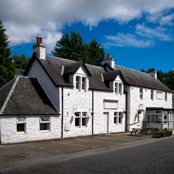 The Ballinluig Inn、ピトロッホリーのホテル