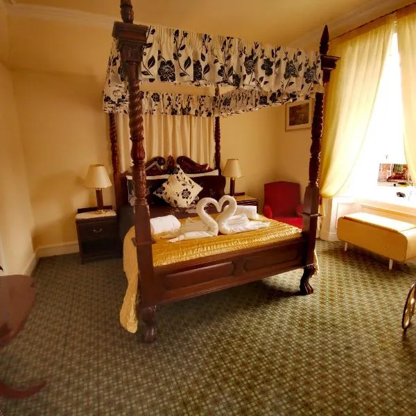 Victoria Hotel, hotel in Coupar Angus